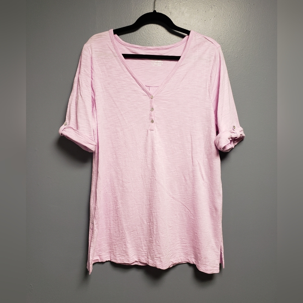 Chico’s The Ultimate Tee Light Purple V-Neck size 2/Large